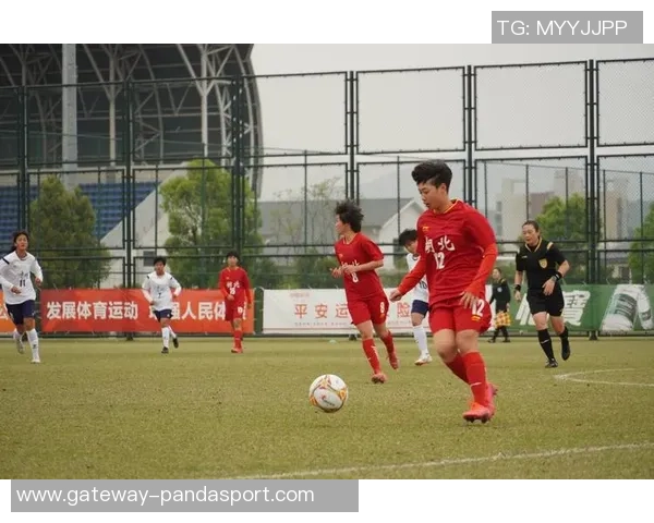 湖北足球网精彩瞬间尽在镜头下记录足球热情与青春活力的完美结合